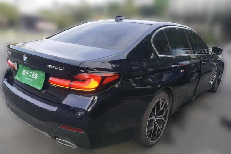 Used BMW 5 Series 2022 Second Facelift 530Li Luxury Version M Sport Package Rear Right 45 Deg
