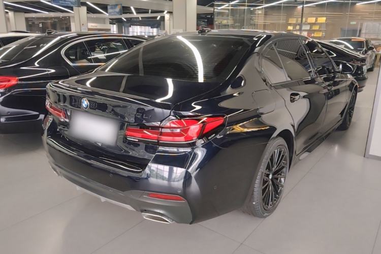 Used BMW 5 Series 2022 Second Facelift 530Li Leading Edition M Sport Package Rear Right 45 Deg