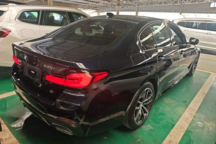 Used BMW 5 Series 2022 Restyled 525i M Sport Package Rear Right 45 Deg