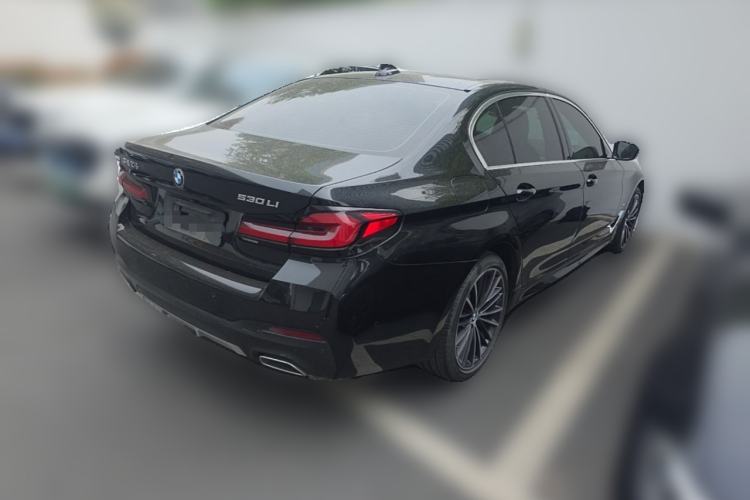 Used BMW 5 Series 2022 530Li Leading Model M Sport Package Rear Right 45 Deg