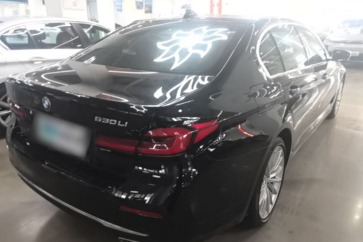 Used BMW 5 Series 2022 Revised Version 3 530Li Luxury Edition Premium Package Rear Right 45 Deg