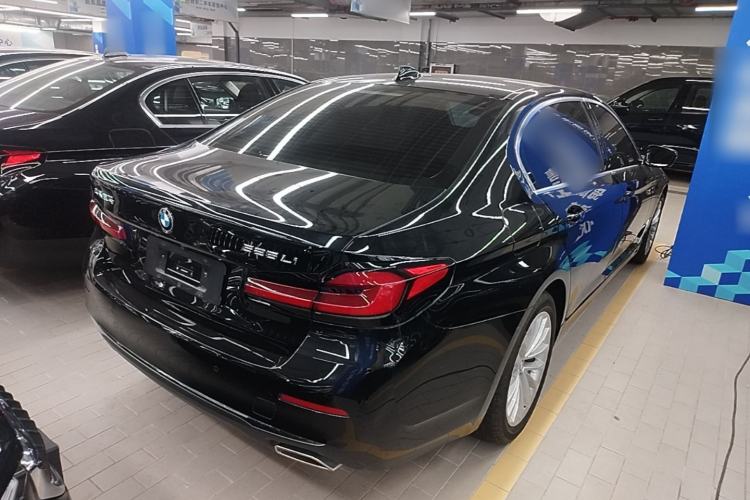 Used BMW 5 Series 2022 Second Facelift 525Li Luxury Package Rear Right 45 Deg
