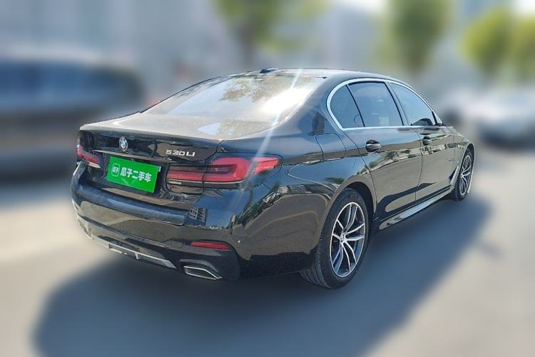 Used BMW 5 Series 2022 525Li M Sport Package Rear Right 45 Deg