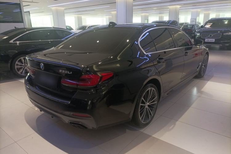 Used BMW 5 Series 2022 Second Facelift 530Li Leading Edition M Sport Package Rear Right 45 Deg