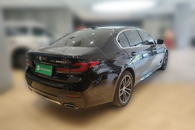 Used BMW 5 Series 2022 Second Facelift 525Li M Sport Package Rear Right 45 Deg
