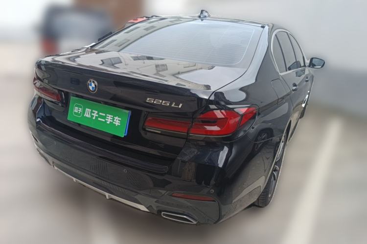 Used BMW 5 Series 2022 Second Facelift 525Li M Sport Package Rear Right 45 Deg