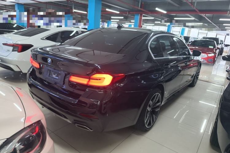Used BMW 5 Series 2022 Second Facelift 530Li Leading Edition M Sport Package Rear Right 45 Deg