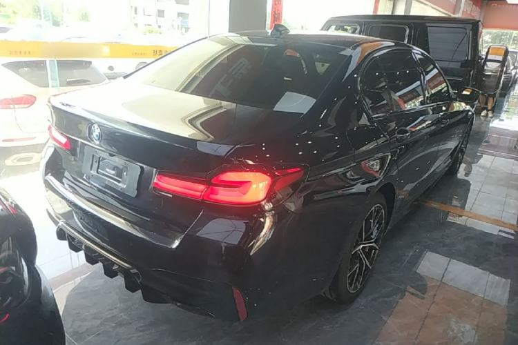 Used BMW 5 Series 2022 Revised Version 3 530Li Luxury Edition M Sport Package Rear Right 45 Deg