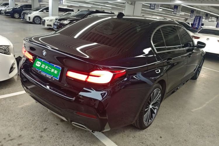 Used BMW 5 Series 2022 Second Facelift 530Li Leading Edition M Sport Package Rear Right 45 Deg