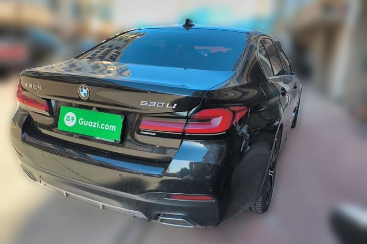 Used BMW 5 Series 2022 Second Facelift 530Li Luxury Version M Sport Package Rear Right 45 Deg