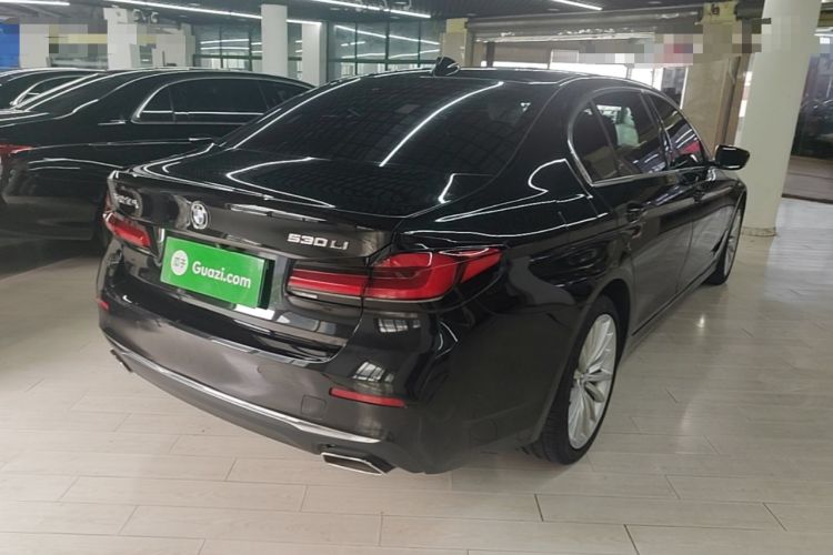 Used BMW 5 Series 2022 Second Facelift 530Li Luxury Edition Premium Package Rear Right 45 Deg