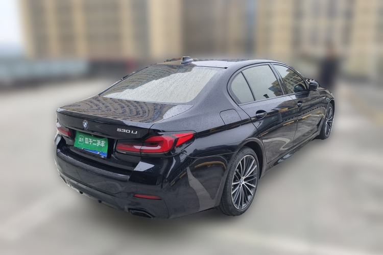 Used BMW 5 Series 2022 530Li Leading Model M Sport Package Rear Right 45 Deg