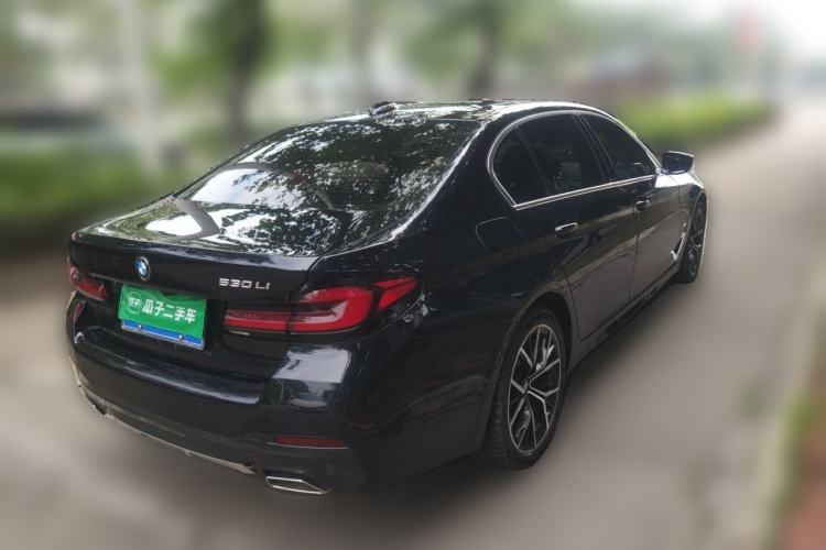 Used BMW 5 Series 2022 Revised Version 3 530Li Luxury Edition Premium Package Rear Right 45 Deg