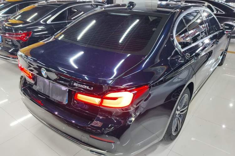 Used BMW 5 Series 2022 Second Facelift 530Li Leading Edition Luxury Package Rear Right 45 Deg
