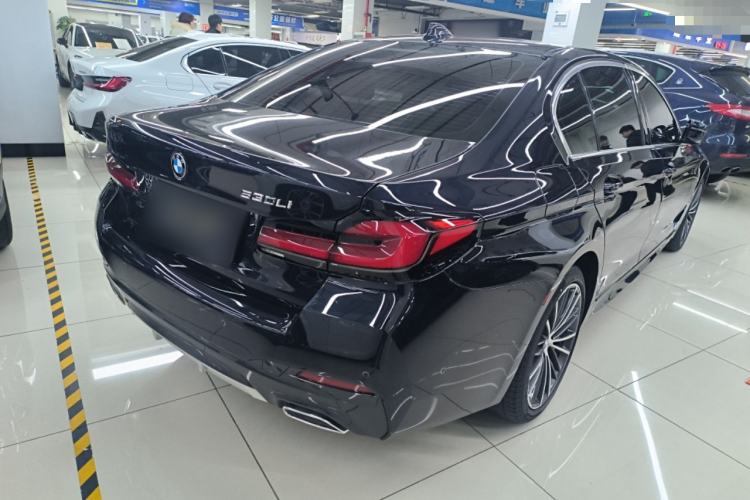 Used BMW 5 Series 2022 Second Facelift 530Li Leading Edition M Sport Package Rear Right 45 Deg