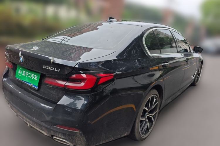 Used BMW 5 Series 2022 Second Facelift 530Li Luxury Version M Sport Package Rear Right 45 Deg