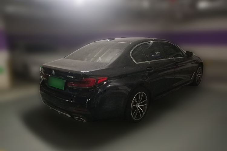 Used BMW 5 Series 2022 Second Facelift 525Li M Sport Package Rear Right 45 Deg