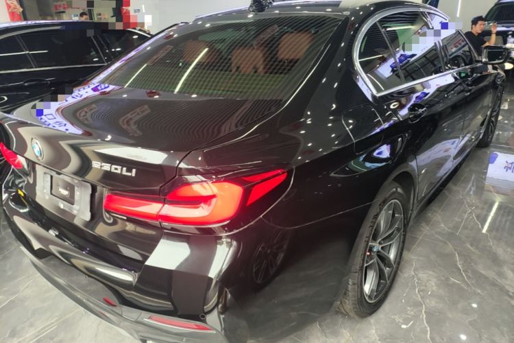 Used BMW 5 Series 2022 525Li M Sport Package Rear Right 45 Deg
