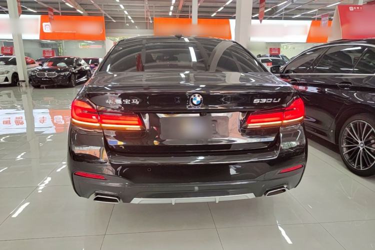 Used BMW 5 Series 2022 Restyled 530Li Luxury Edition M Sport Package Rear