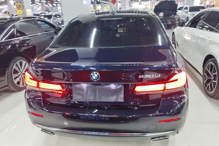 Used BMW 5 Series 2022 Second Facelift 530Li Leading Edition Luxury Package Rear