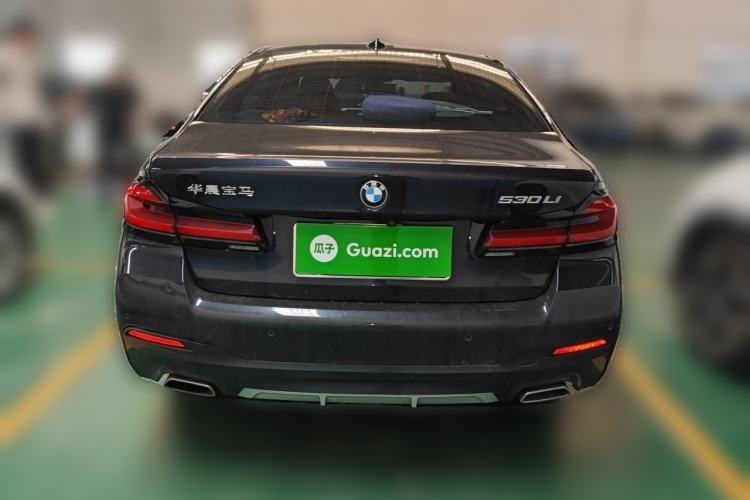 Used BMW 5 Series 2022 Second Facelift 530Li Luxury Version M Sport Package Rear