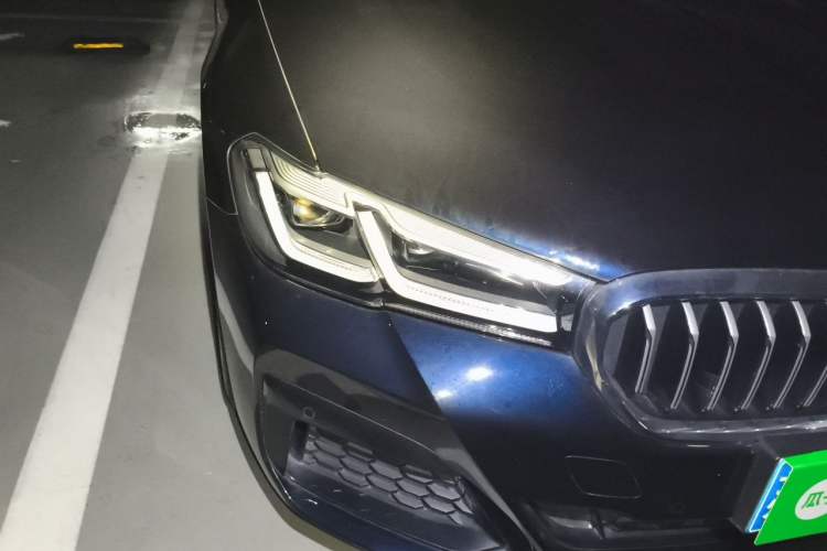 Used BMW 5 Series 2022 Second Facelift 530Li Leading Edition M Sport Package Right Front Headlight