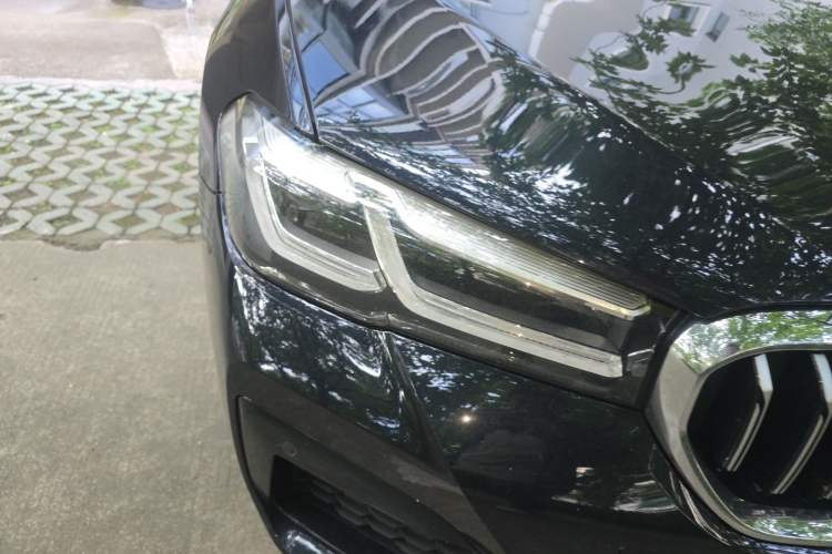 Used BMW 5 Series 2022 Second Facelift 530Li Luxury Version M Sport Package Right Front Headlight