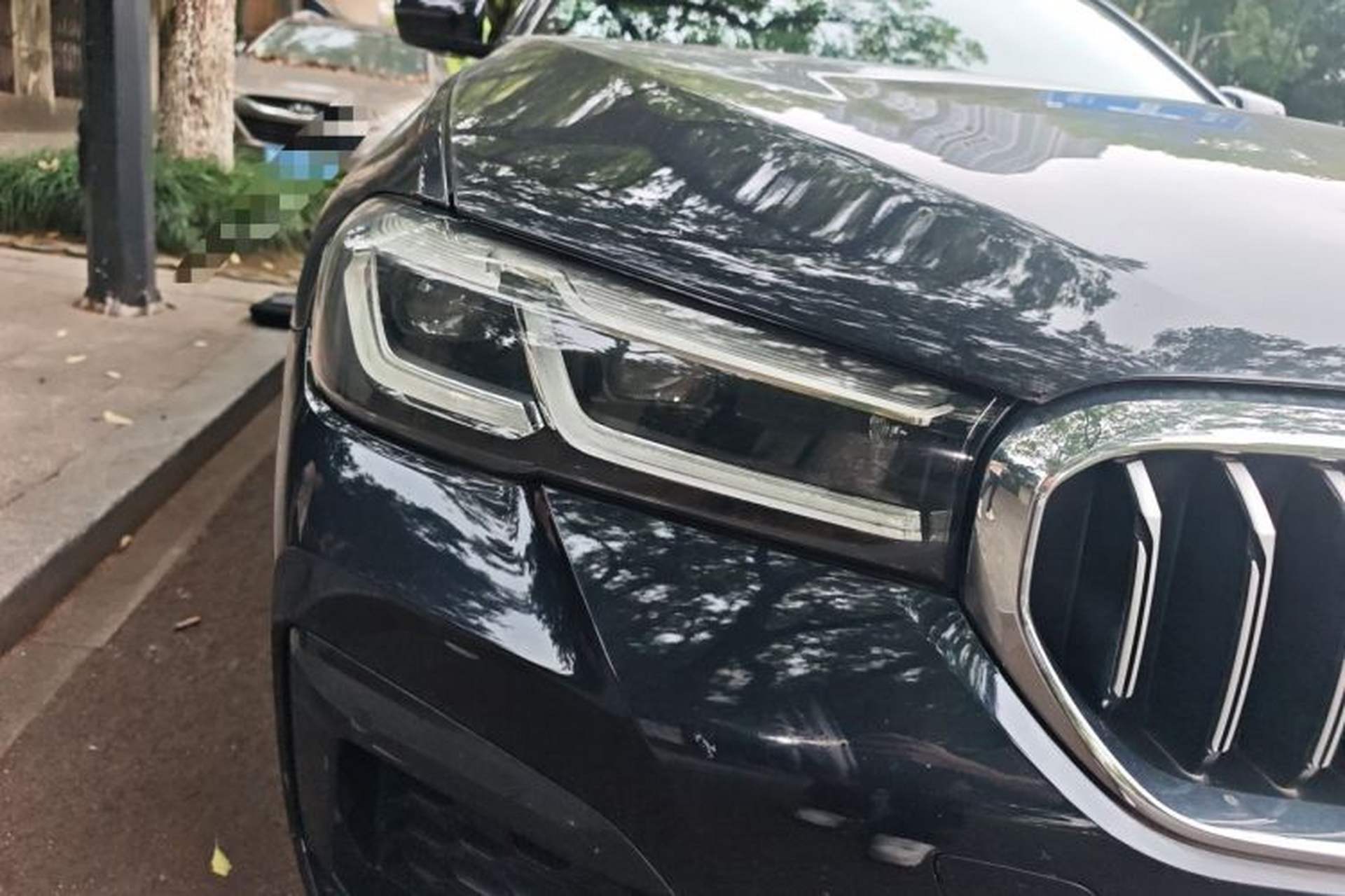 Used BMW 5 Series 2022 Second Facelift 530Li Luxury Version M Sport Package Right Front Headlight