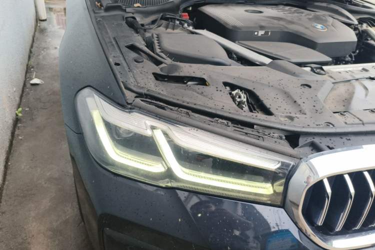 Used BMW 5 Series 2022 Second Facelift 530Li Luxury Version M Sport Package Right Front Headlight