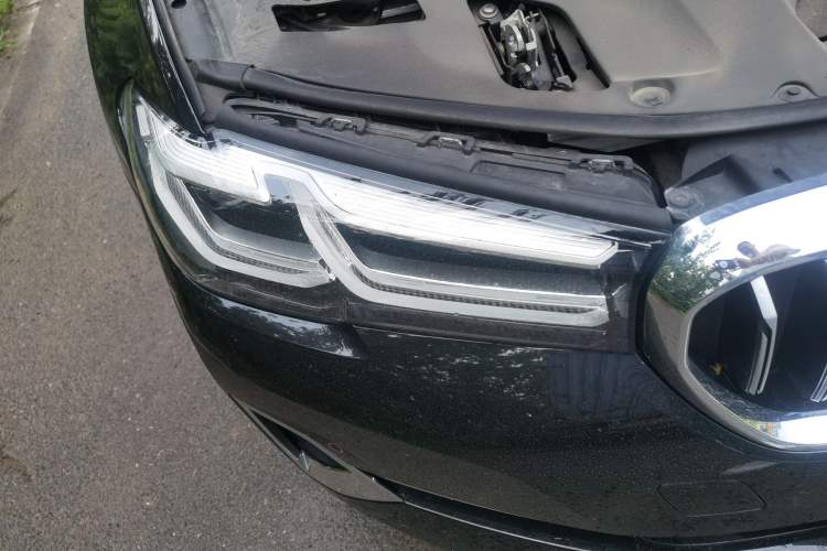 Used BMW 5 Series 2022 530Li xDrive Luxury Package Right Front Headlight