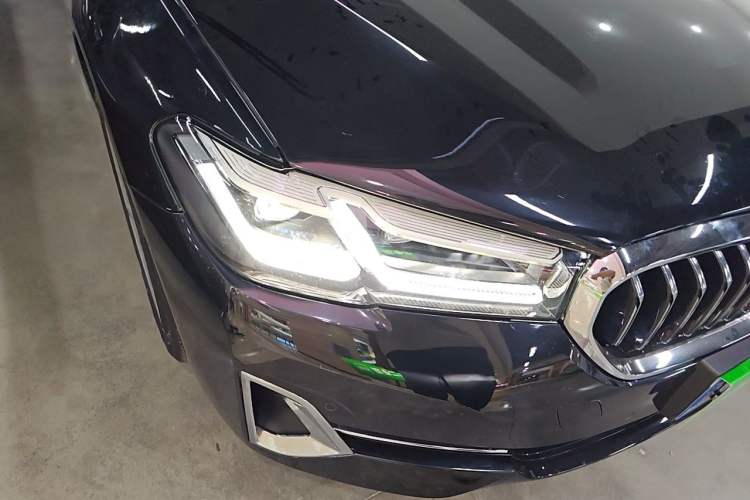 Used BMW 5 Series 2022 Updated 530Li Luxury Edition Premium Package Right Front Headlight