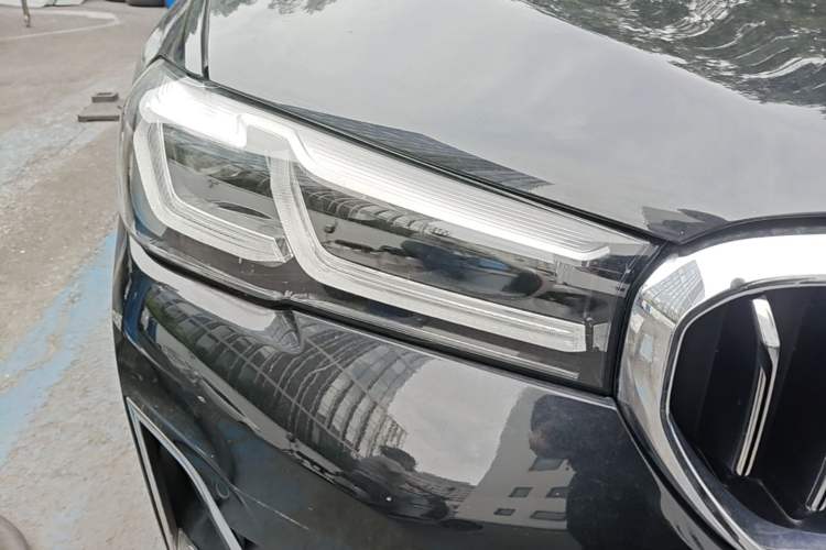 Used BMW 5 Series 2022 Updated 530Li Leading Edition Luxury Package Right Front Headlight