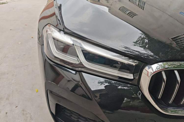 Used BMW 5 Series 2022 Restyled 525Li M Sport Package Right Front Headlight