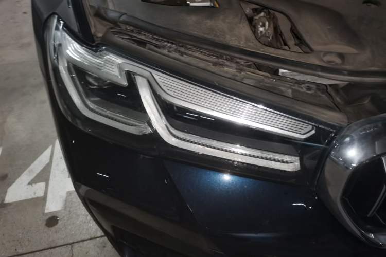 Used BMW 5 Series 2022 Restyled 530Li Leading Edition M Sport Package Right Front Headlight