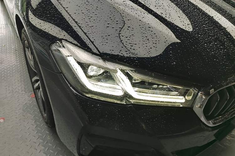 Used BMW 5 Series 2022 530Li Leading Luxury Package Right Front Headlight