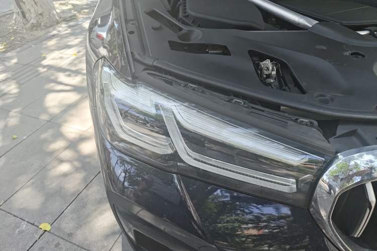 Used BMW 5 Series 2022 525i M Sport Package Right Front Headlight
