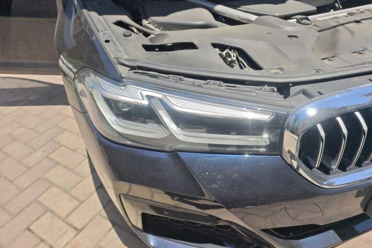 Used BMW 5 Series 2022 525Li M Sport Package Right Front Headlight