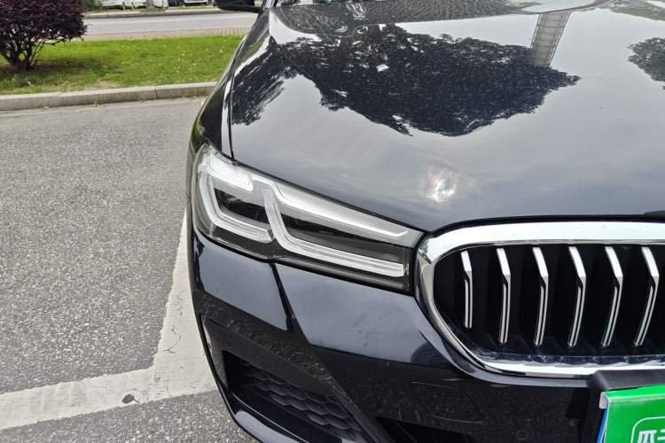 Used BMW 5 Series 2022 Restyled 525Li M Sport Package Right Front Headlight