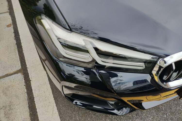 Used BMW 5 Series 2022 Second Facelift 525Li M Sport Package Right Front Headlight