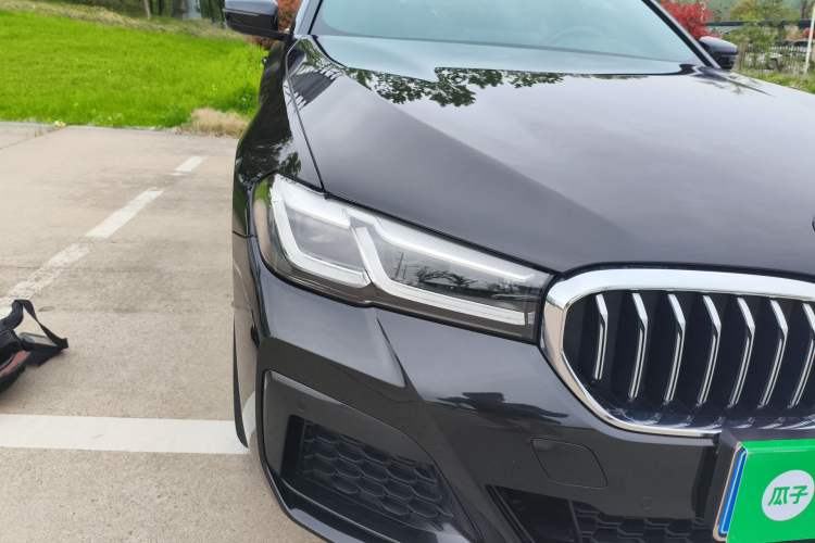 Used BMW 5 Series 2022 Restyled 525Li M Sport Package Right Front Headlight