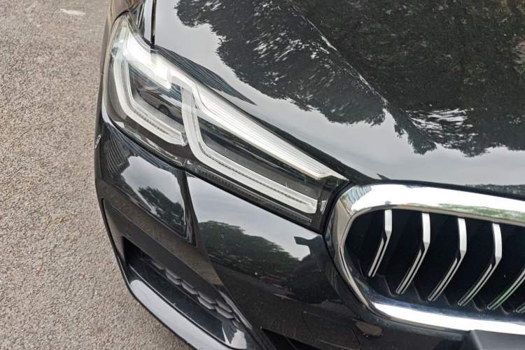 Used BMW 5 Series 2022 Restyled 525Li M Sport Package Right Front Headlight