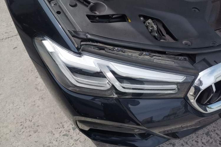 Used BMW 5 Series 2022 Restyled 525Li M Sport Package Right Front Headlight