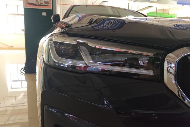 Used BMW 5 Series 2022 Revised Version 3 530Li Luxury Edition M Sport Package Right Front Headlight