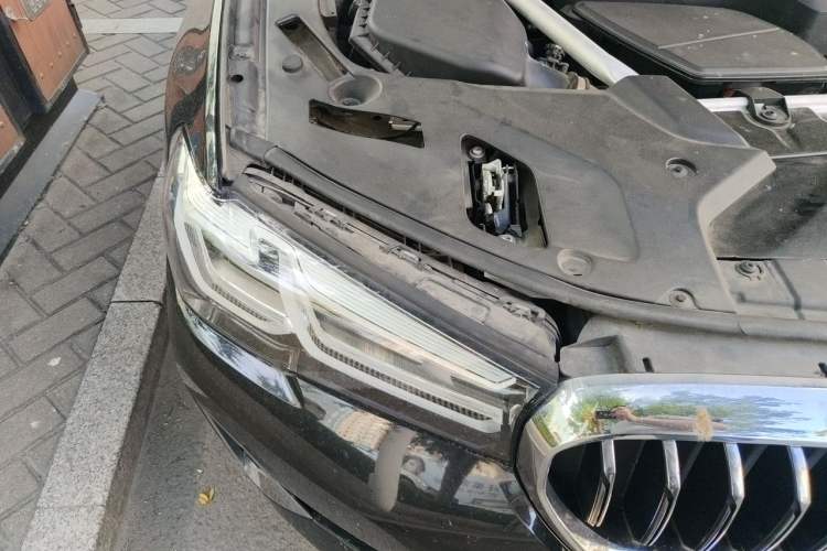 Used BMW 5 Series 2022 Updated 530Li xDrive Luxury Package Right Front Headlight