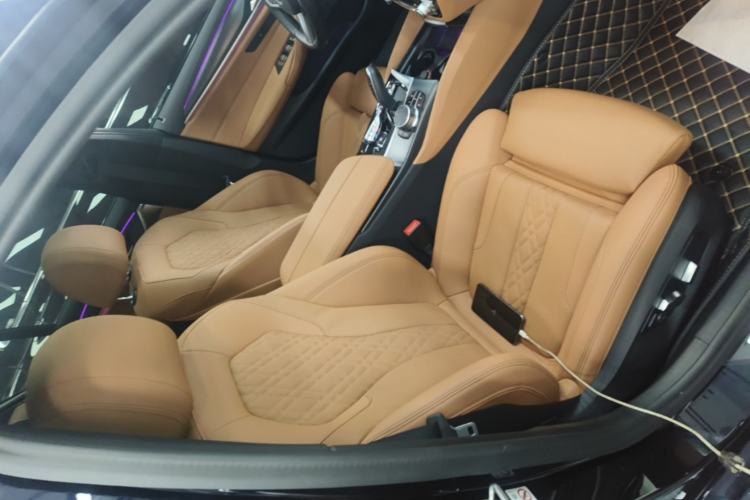 Used BMW 5 Series 2022 Second Facelift 530i M Sport Package Right Front Seat