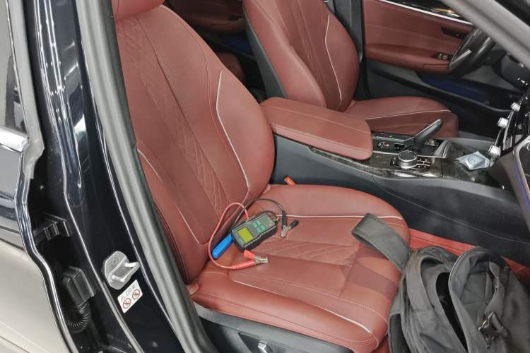 Used BMW 5 Series 2022 Second Facelift 525Li M Sport Package Right Front Seat