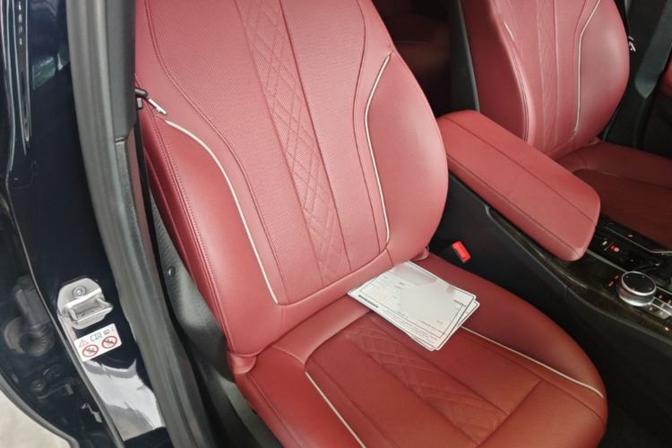 Used BMW 5 Series 2022 Restyled 525Li M Sport Package Right Front Seat