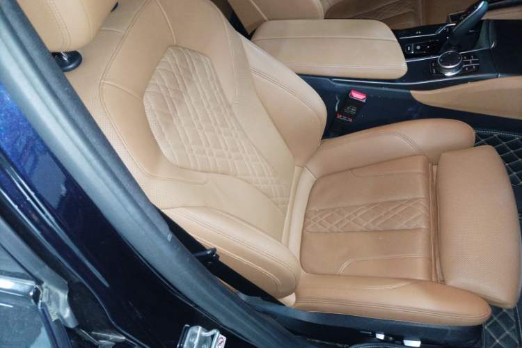Used BMW 5 Series 2022 530i M Sport Package Right Front Seat