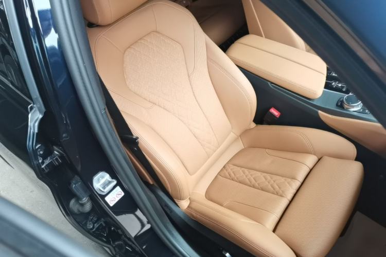 Used BMW 5 Series 2022 Second Facelift 530i M Sport Package Right Front Seat