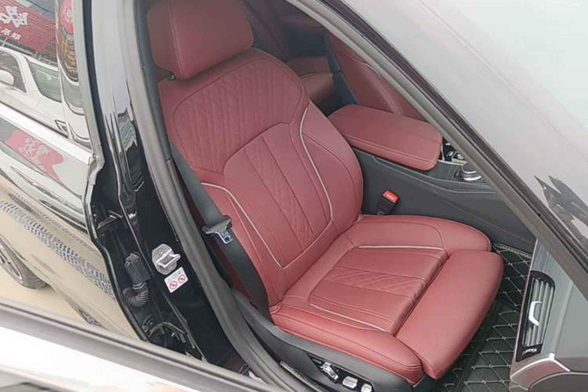 Used BMW 5 Series 2022 Revised Version 3 530Li Luxury Edition M Sport Package Right Front Seat